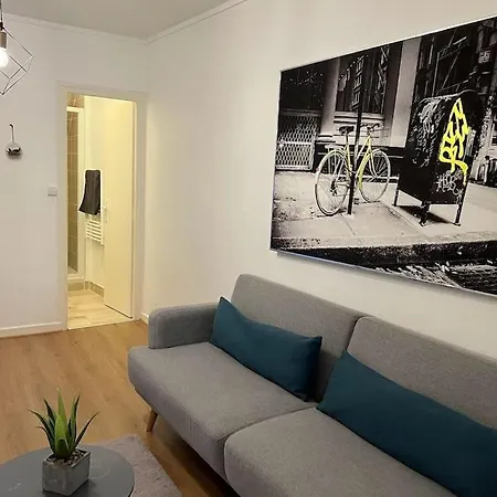 Le Comte Est Bon, Quartier Antiquaires Отель Дижон